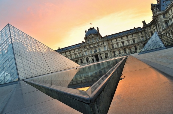 7am at Louvre