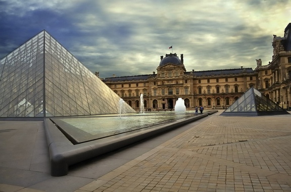 Louvre Museum
