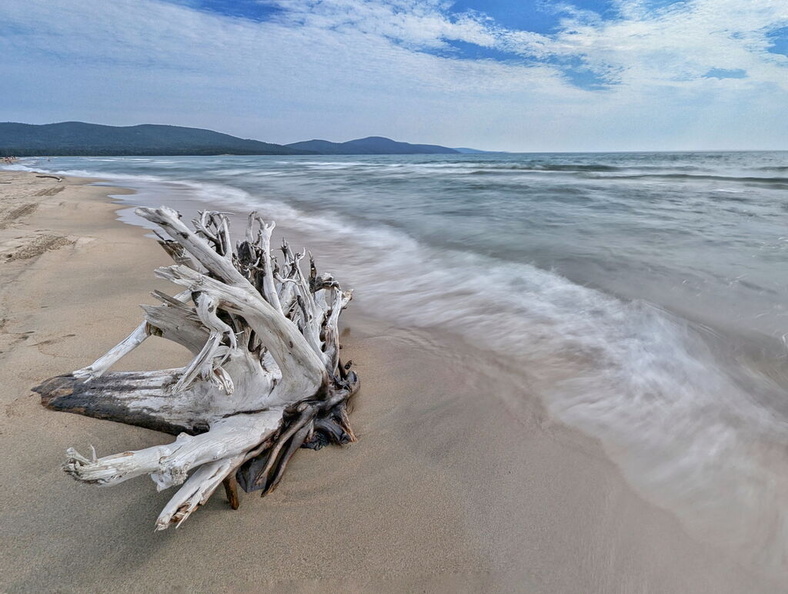 PXL_20240728_205412510.LONG_EXPOSURE-01.COVER.jpg
